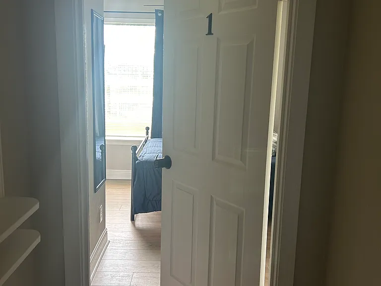 523 Cresline St — Photo 7
