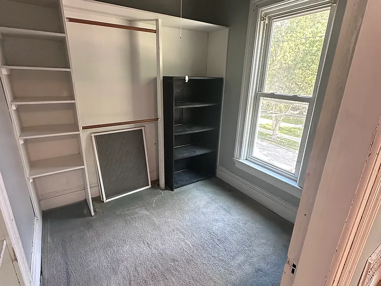 102 W Clinton St #2 — Photo 7