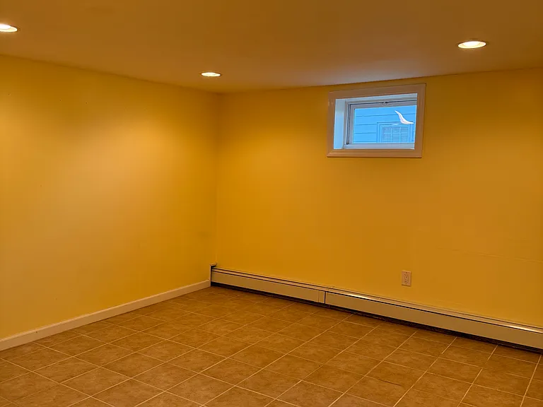243 Donaldson Ave — Photo 19