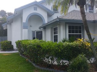 9928 SW 16th St, Pembroke Pines, FL 33025