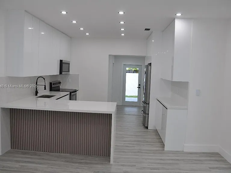 261 NW 46th Ave #1 — Photo 5
