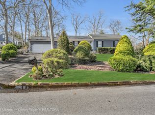 943 Birch Dr, Brielle, NJ