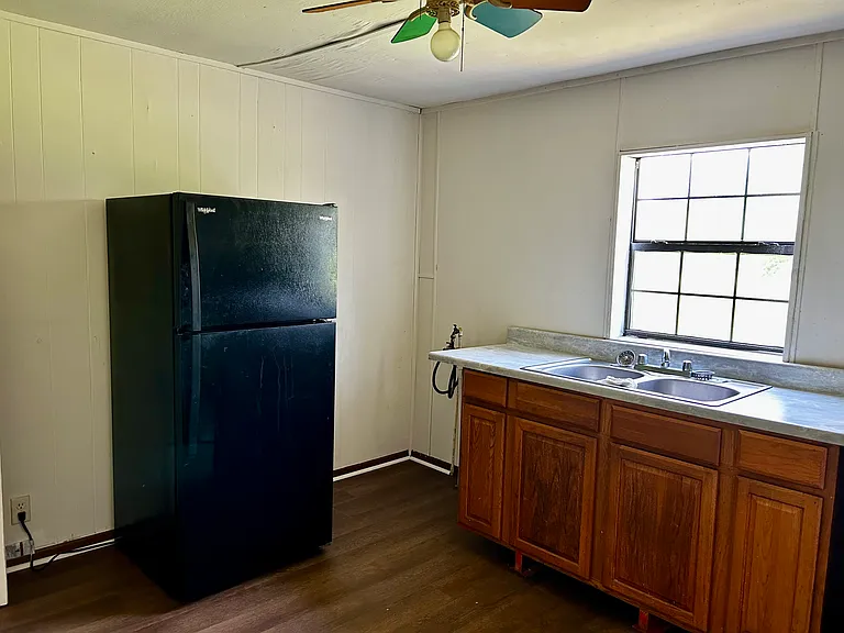 313 Mahlon St — Photo 5