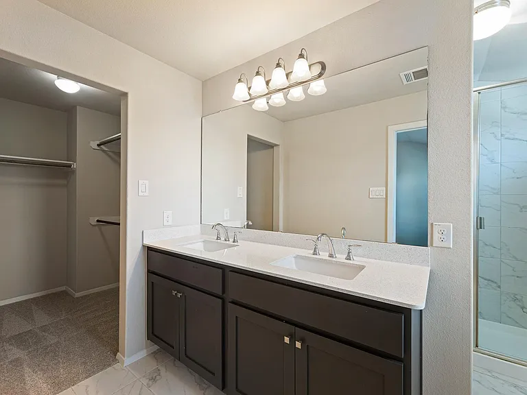 310 Rimrock Ct — Photo 21