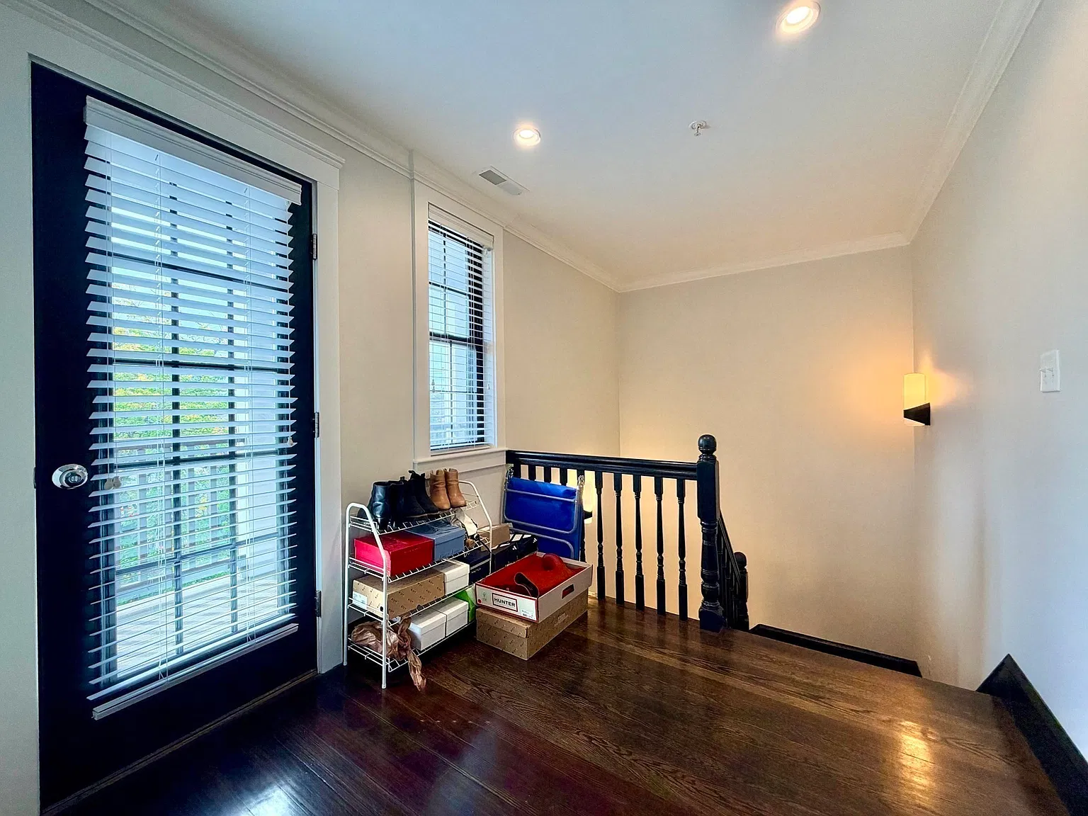 3 bed, 2.0 bath, 1200 sqft, $3,800 — Photo 3