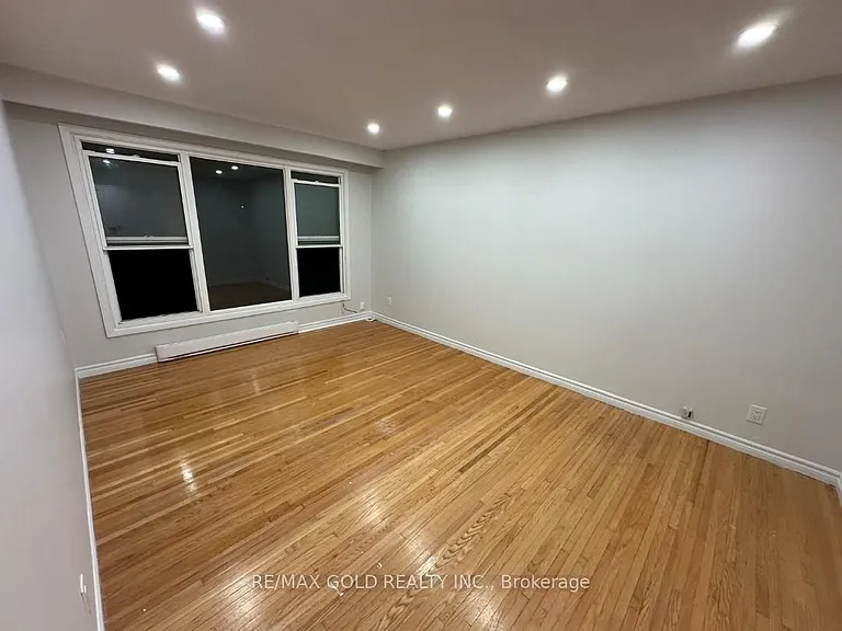 515 Stone St #2 — Photo 11