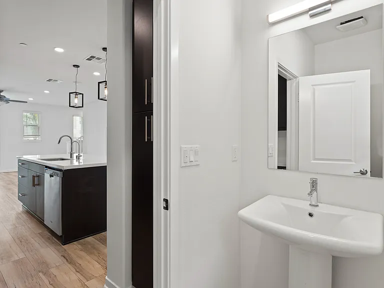 11011 Skyglow Dr — Photo 20