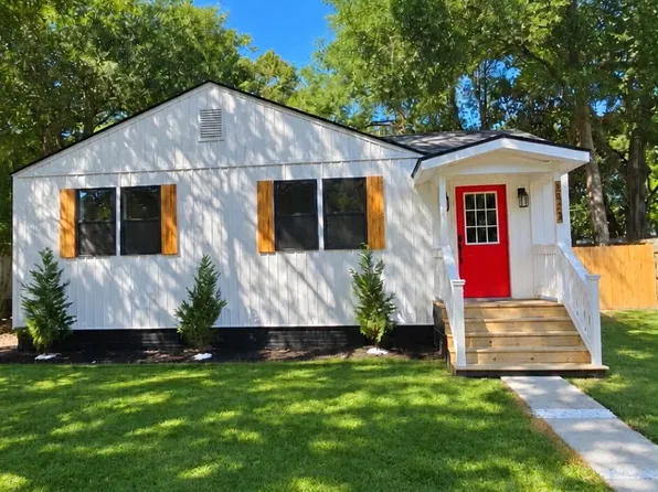 2653 Madden Dr, North Charleston, SC 29405