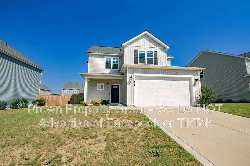 157 Easy St