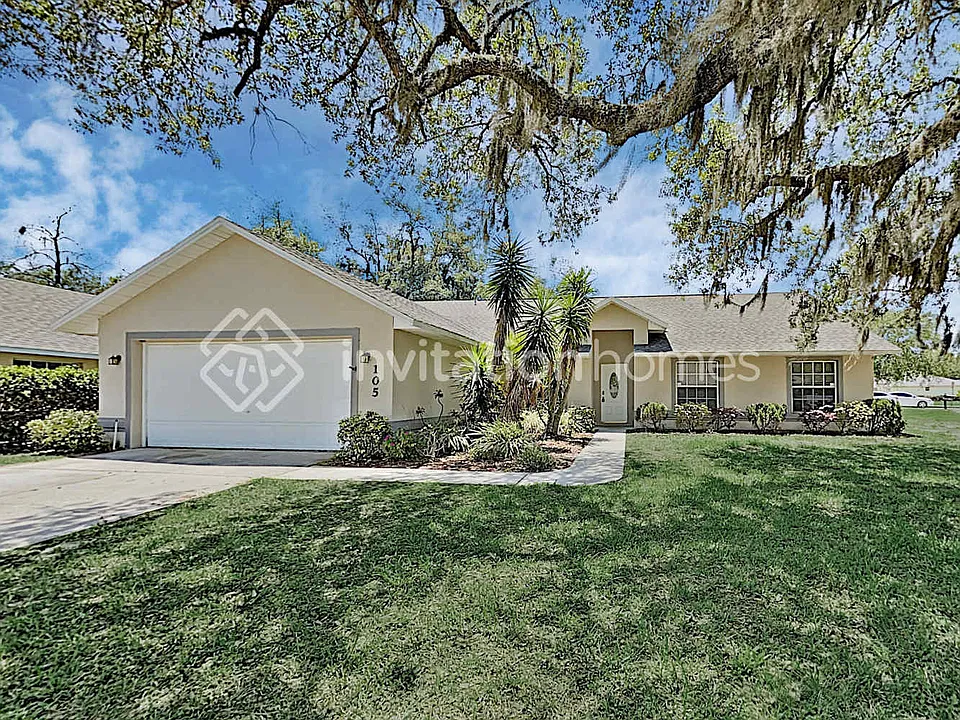 105 Secluded Oak Ct