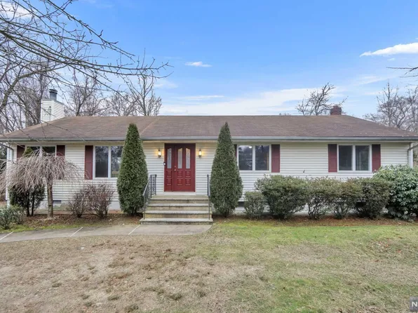 761 Washington Ave, Township Of Washington, NJ 07676