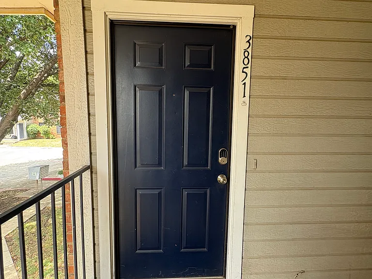 3851 Evergreen St — Photo 1