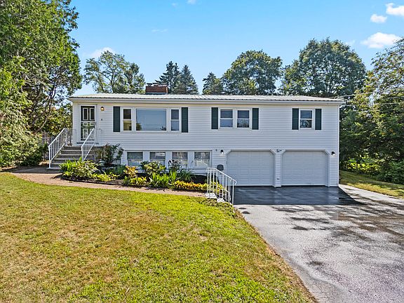 2nd image of 6 Pond View Rd