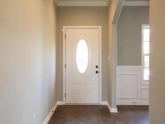3rd image of 174 Summerfield