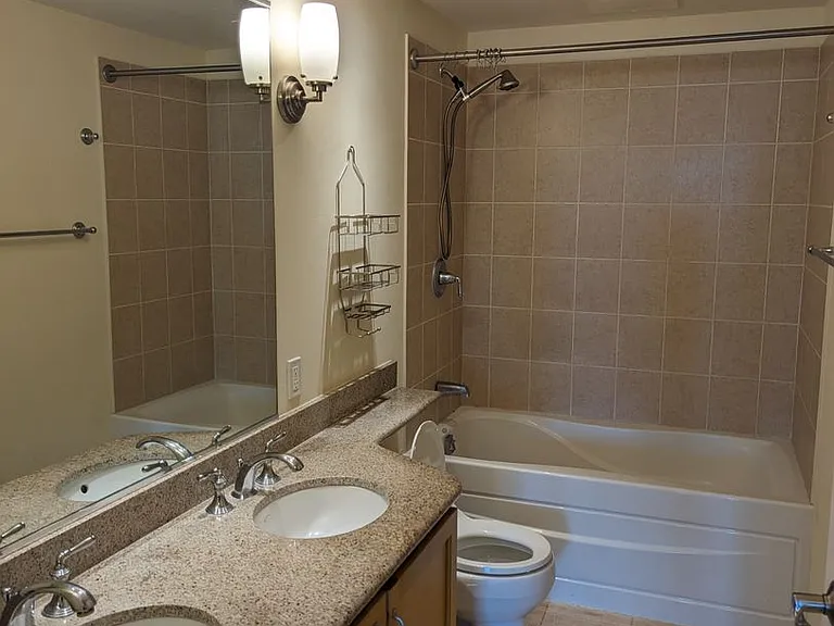 421 Olohana St #2003 — Photo 9