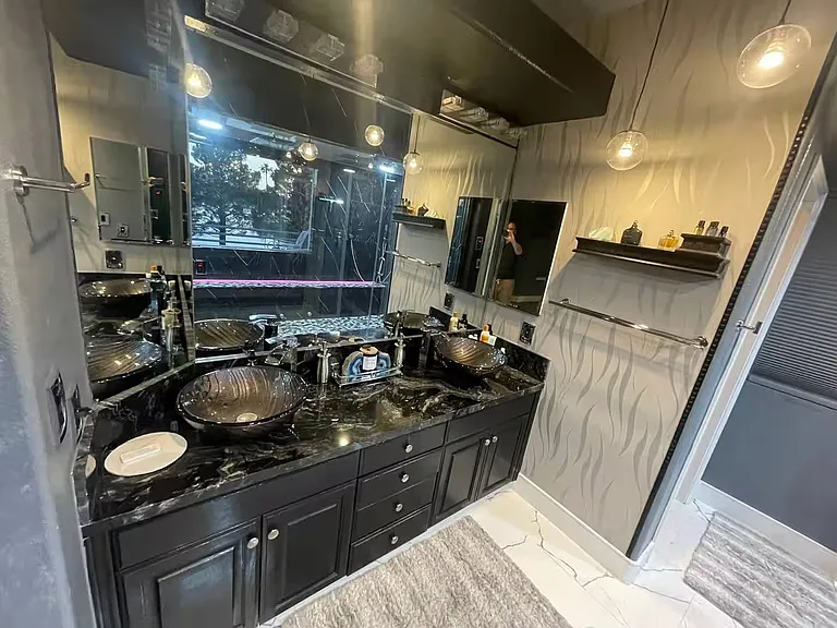 7920 Marbella Cir — Photo 33