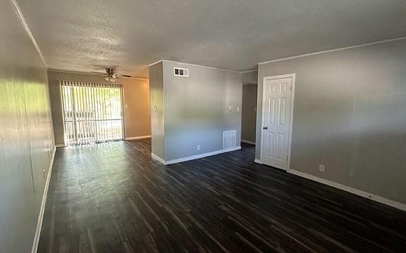 2nd image of 2115 Goodrich Ave Unit 106