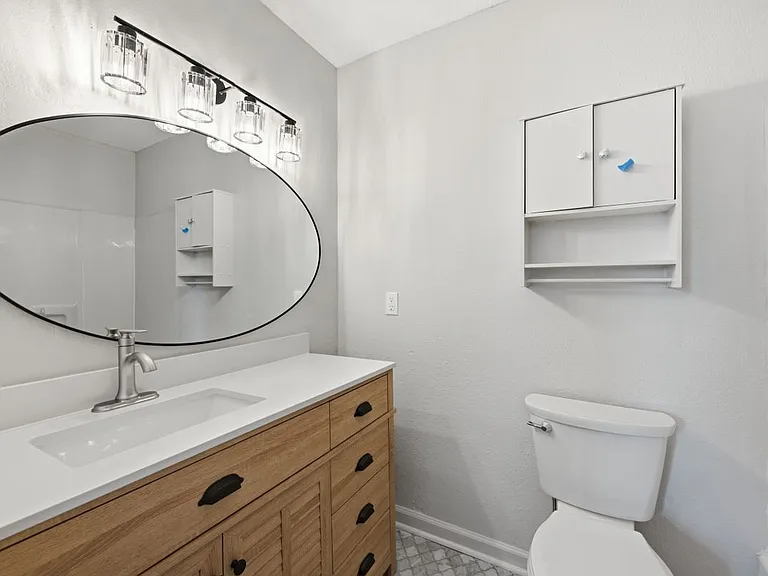 6182 Milne Blvd — Photo 8
