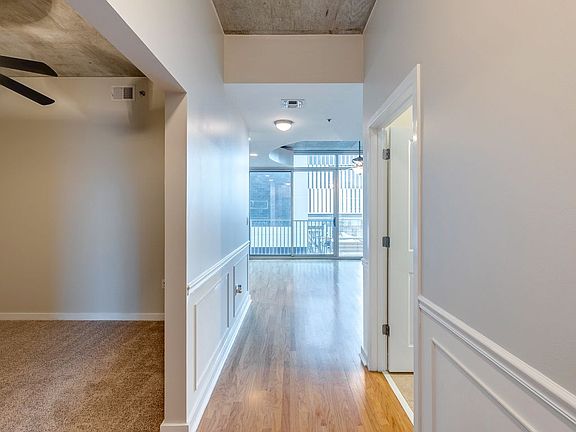 2nd image of 301 Demonbreun St Unit 308