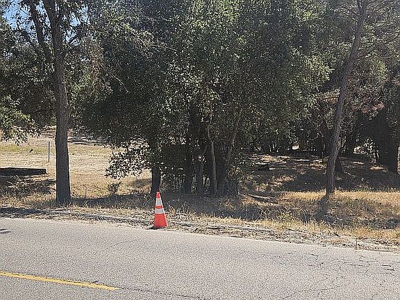 5th image of 10200 W Front Rd