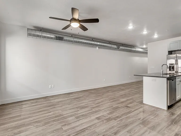 606 W North Temple St #203 — Photo 7