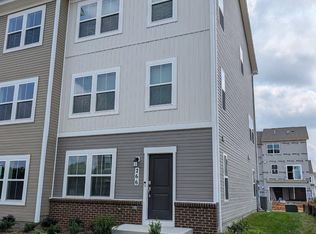 266 Swan Ave, Ranson, WV 25438