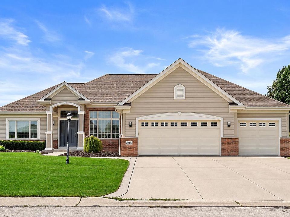 1st image of 2200 Carlas WAY