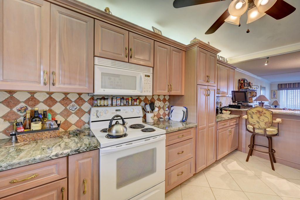 401 Briny Avenue #708, photo 3