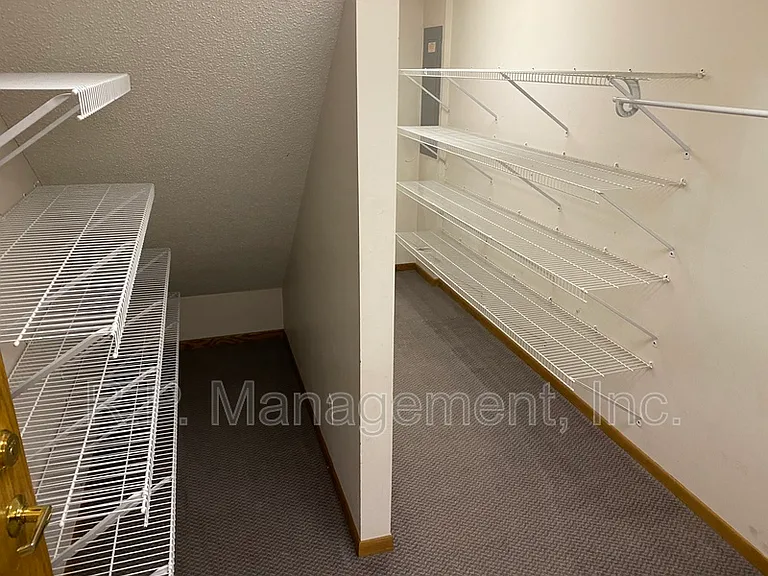 4626 Linnea Ln — Photo 45