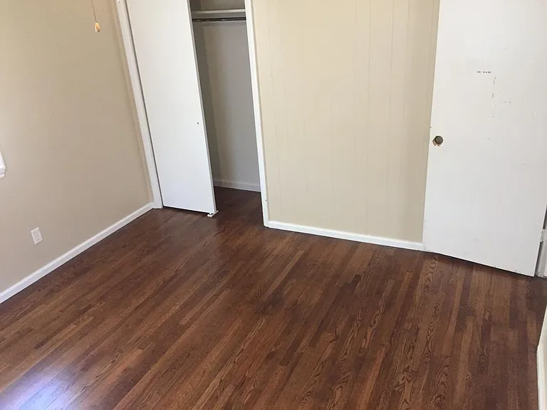 411 NE Myers Ave — Photo 6