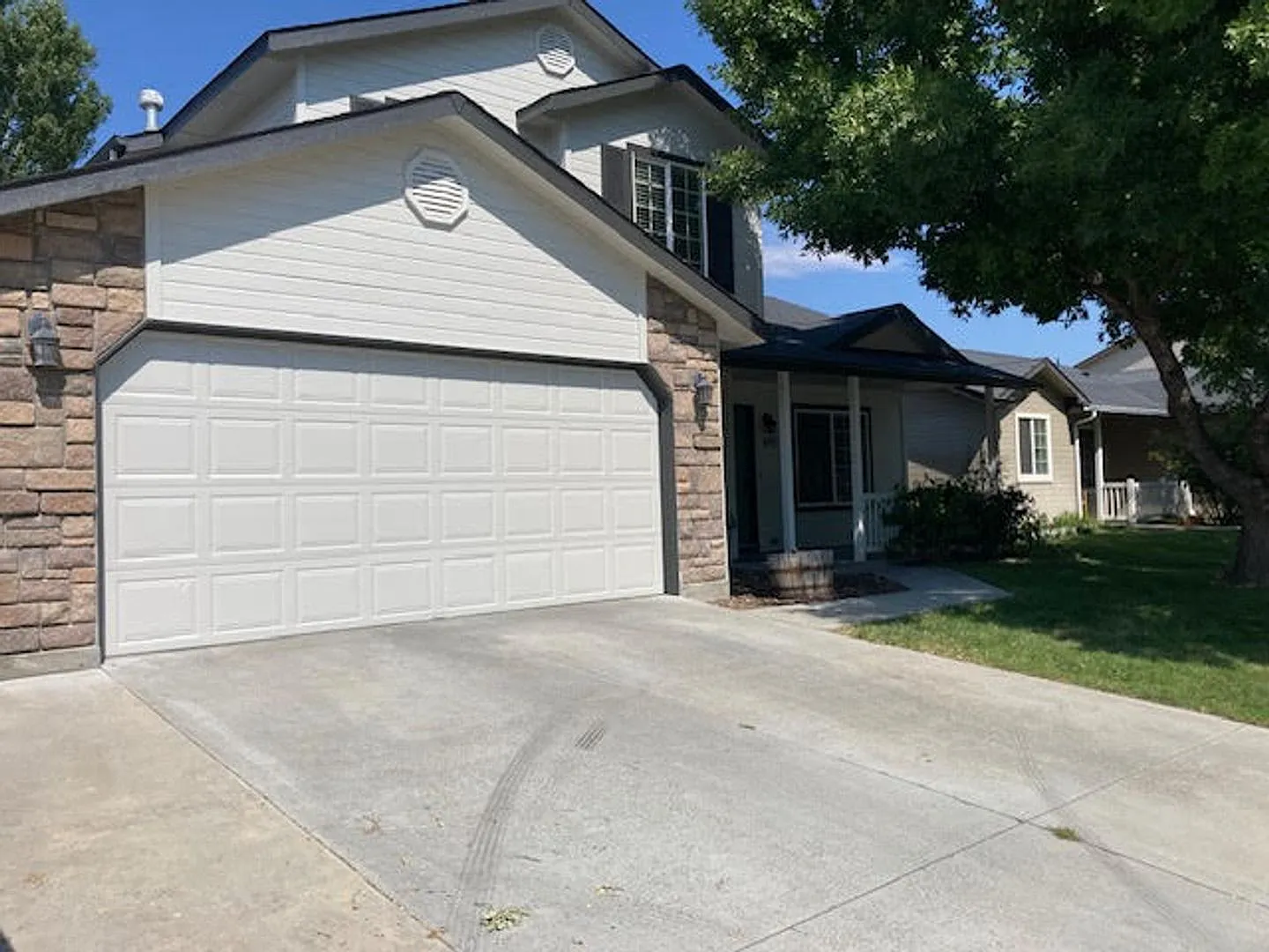 Great location in Meridian 4 bed 2.5 bath home — Photo 3