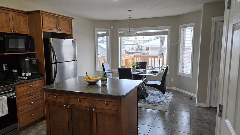 Edmonton House for rent - 3 Bedrooms — photo 6