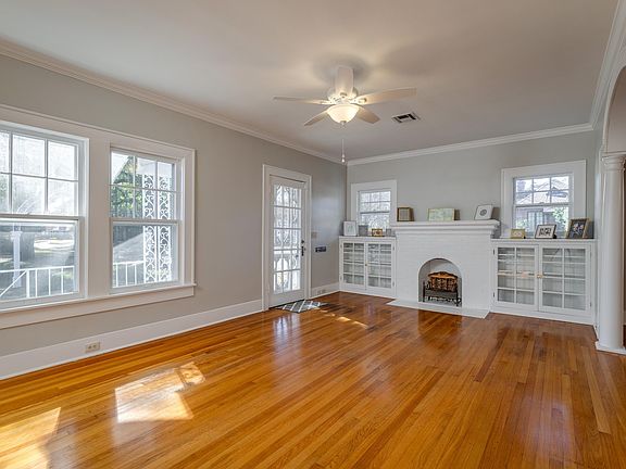 3rd image of 501 Auburn Ave