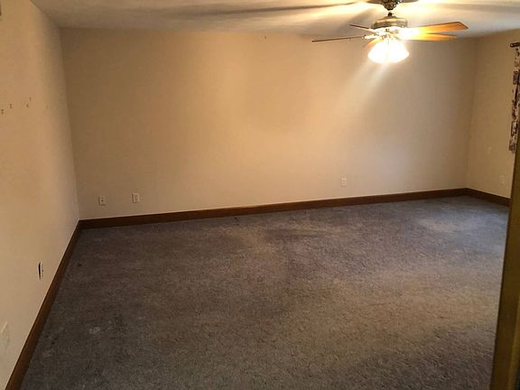 5th image of 1007 Maplewood Dr