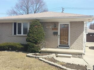 5998 Fenton St, Dearborn Heights, MI