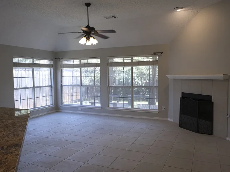 11309 Oxford Pl — Photo 18