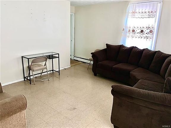 3rd image of 312 North St #4