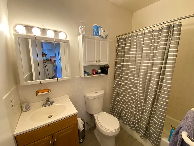 2 Hine Pl #2A — Photo 6