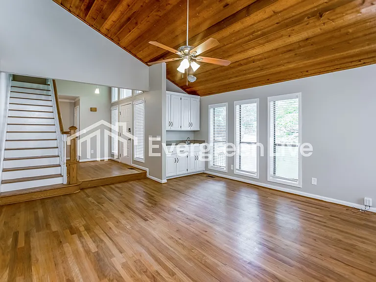 2493 Oakrill Rd — Photo 4