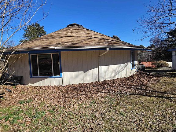 3rd image of 40 E Pless Pl