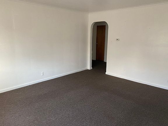 2nd image of 16 Brookwood Dr #1