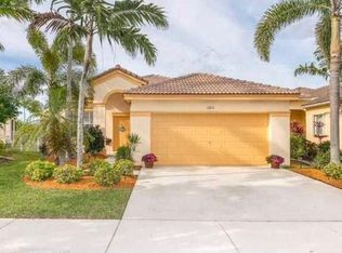 1665 Winterberry Ln, Fort Lauderdale, FL 33327