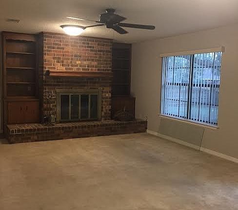 3rd image of 1552 Oak Shore Dr