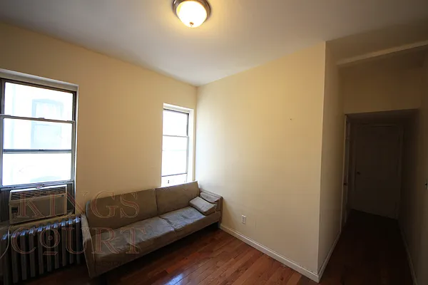 Rented by Kings Court Real Estate | media 33