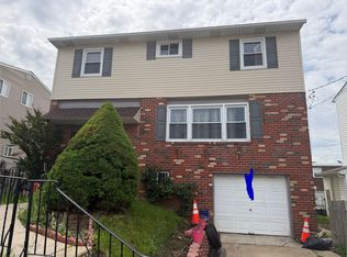 (Undisclosed Address), Philadelphia, PA 19116