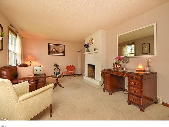3rd image of 3015 Heatherbrae Dr