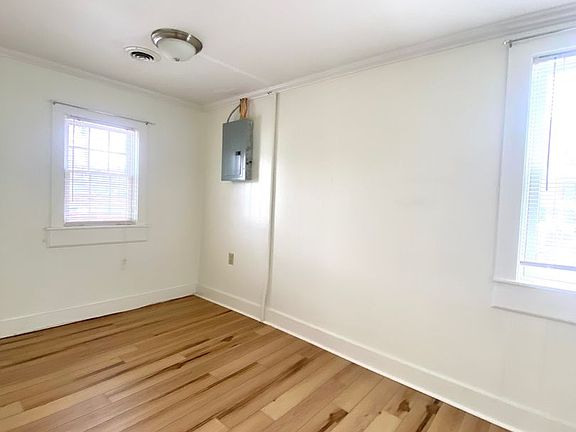 3rd image of 51 W Union St