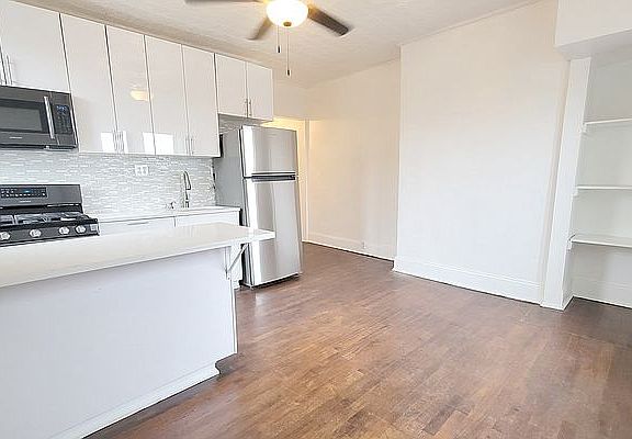 3rd image of 620 Carroll St #4