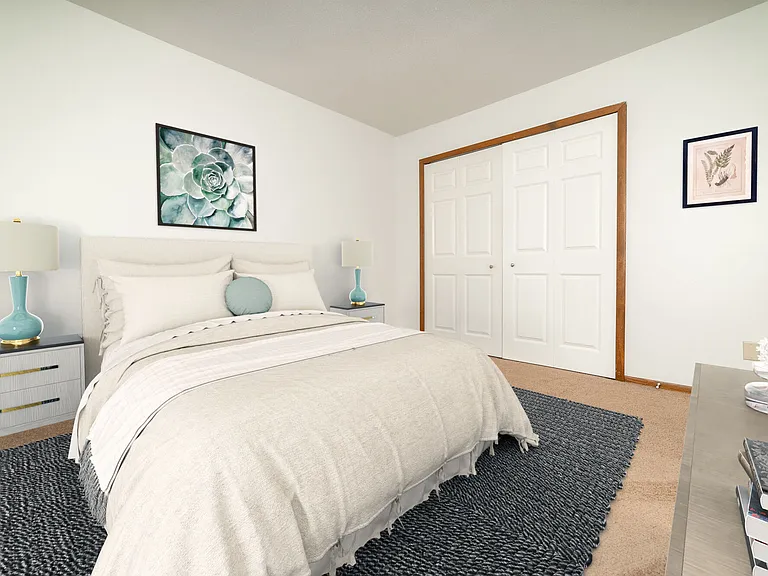 Oak Street Townhomes — Photo 9