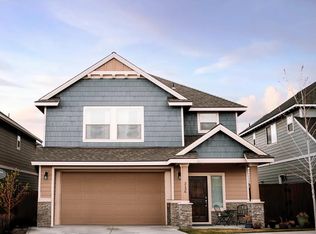 3136 NE Flagstone Ave, Bend, OR 97701